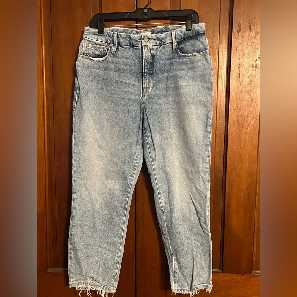Good American Jeans Straight Leg Women’s Size 28 Light Wash Inseam 25”
